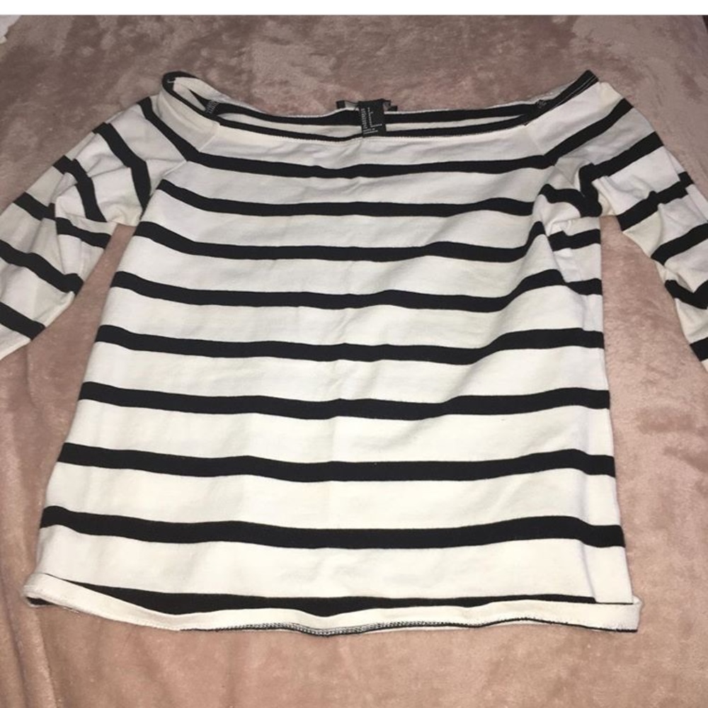 striped top